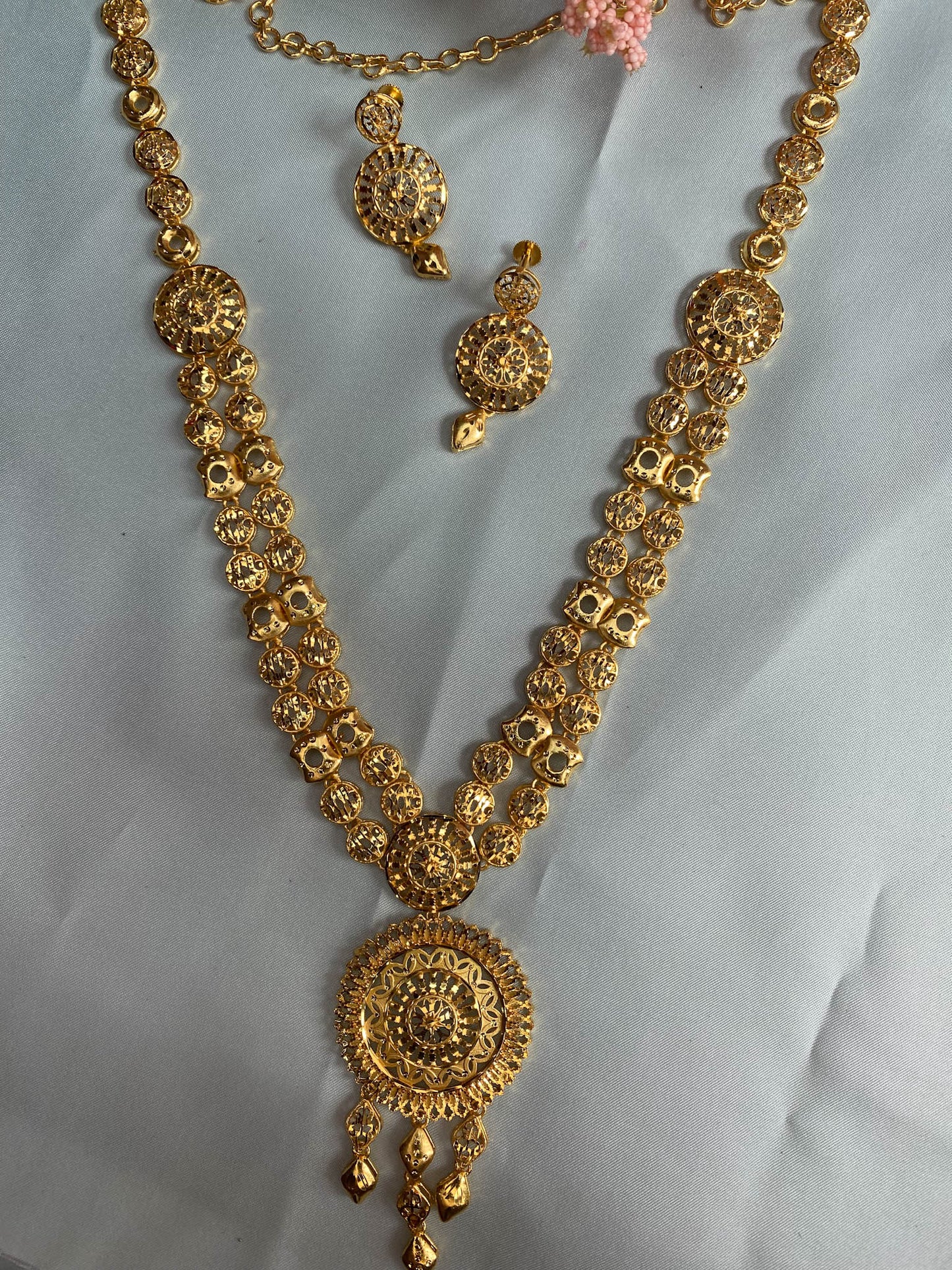 Two-line floral model