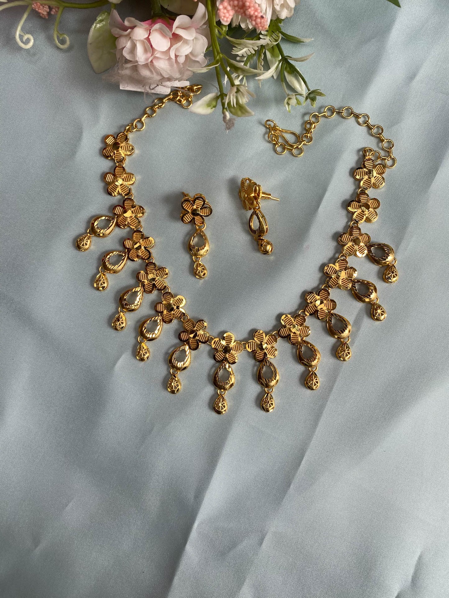 Dubai flower with oval model